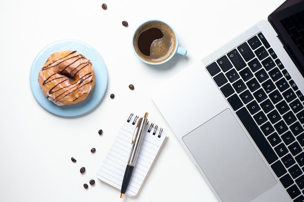 Контактная форма и иконки